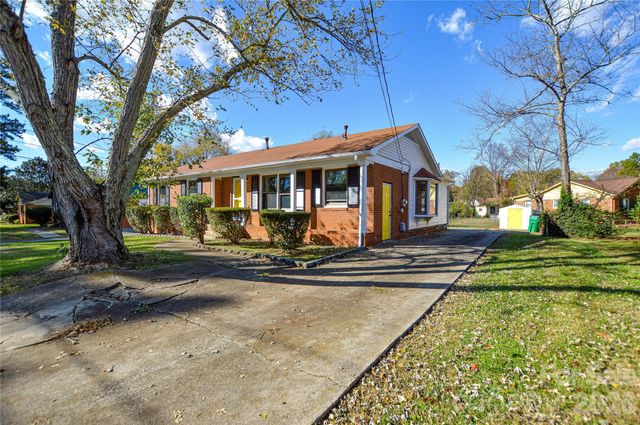 9313 Trinity Road, Charlotte, NC 28216