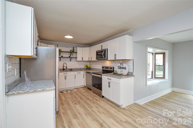 9313 Trinity Road, Charlotte, NC 28216
