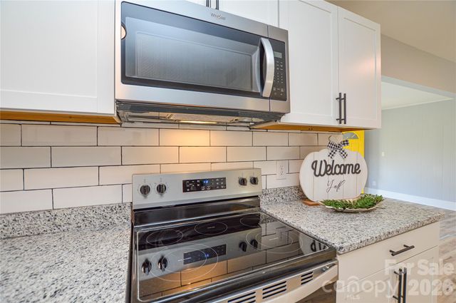 9313 Trinity Road, Charlotte, NC 28216