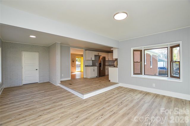 9313 Trinity Road, Charlotte, NC 28216