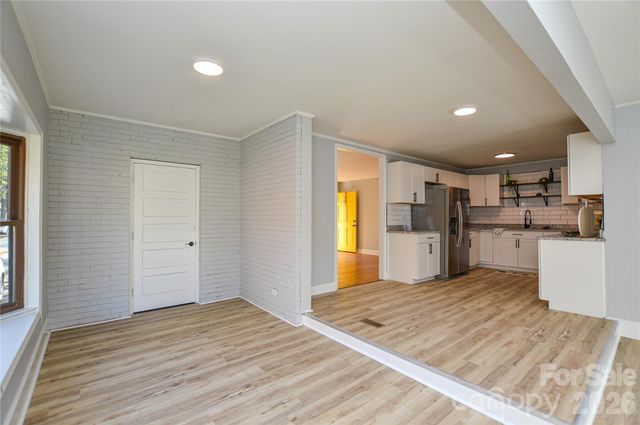 9313 Trinity Road, Charlotte, NC 28216