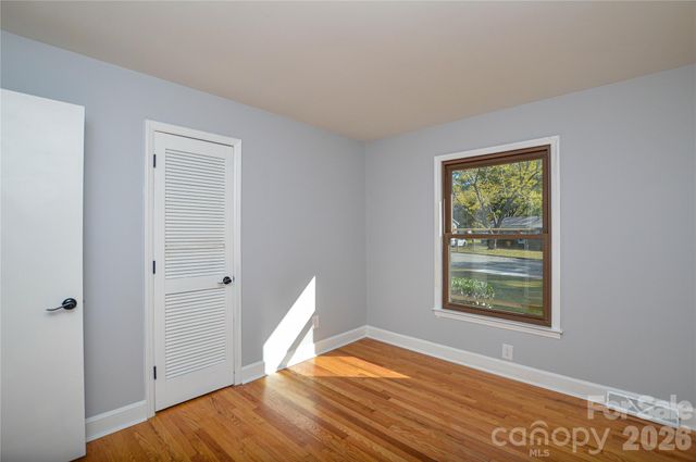 9313 Trinity Road, Charlotte, NC 28216