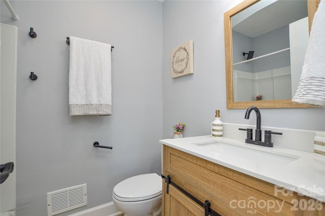 9313 Trinity Road, Charlotte, NC 28216