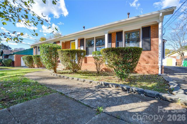 9313 Trinity Road, Charlotte, NC 28216