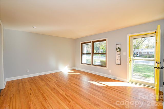 9313 Trinity Road, Charlotte, NC 28216