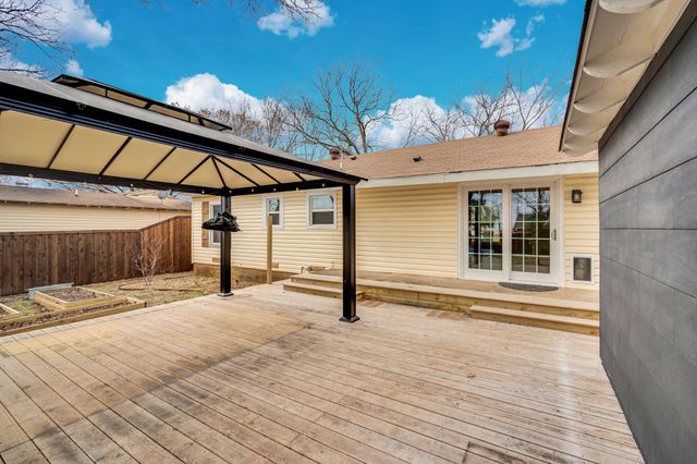 107 Sewell Avenue, Midlothian, TX 76065