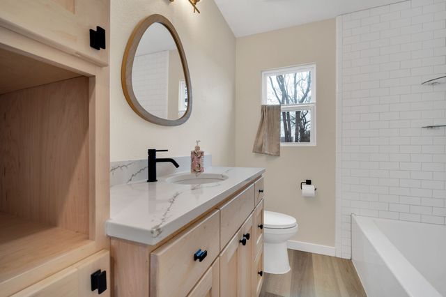 107 Sewell Avenue, Midlothian, TX 76065