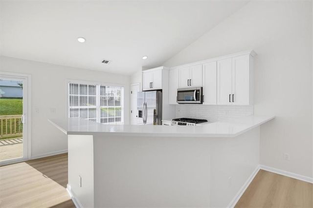 523 Bass Pointe NW, Kennesaw, GA 30144