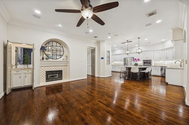 5508 Grand Lake, Houston, TX 77081