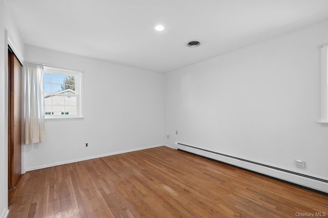 11 Hilltop Lane, Warwick, NY 10990