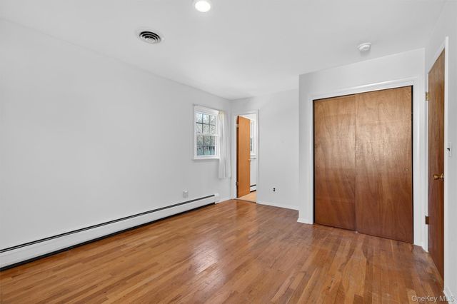 11 Hilltop Lane, Warwick, NY 10990