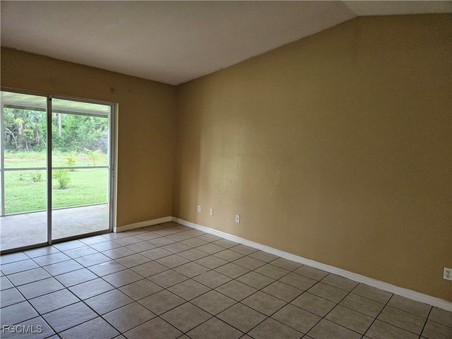 4752 Golfview BLVD, Lehigh Acres, FL 33973