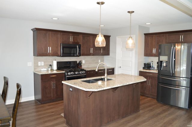 9319 Twin Leaf Court, Roanoke, IN 46783