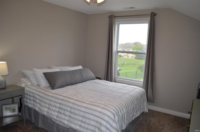 9319 Twin Leaf Court, Roanoke, IN 46783