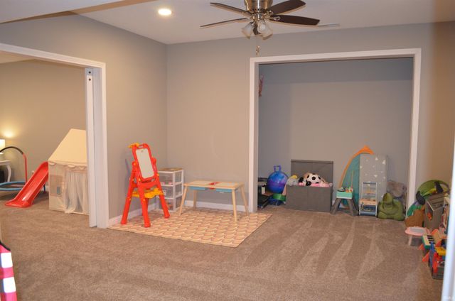 9319 Twin Leaf Court, Roanoke, IN 46783
