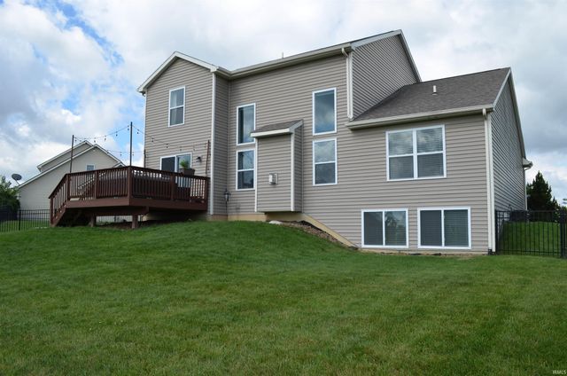 9319 Twin Leaf Court, Roanoke, IN 46783