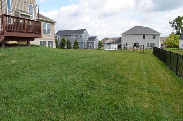 9319 Twin Leaf Court, Roanoke, IN 46783