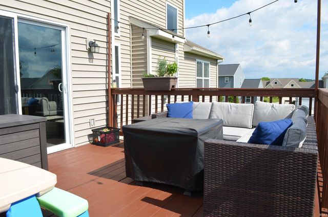 9319 Twin Leaf Court, Roanoke, IN 46783