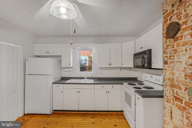 918 MERCER ST, Fredericksburg, VA 22401