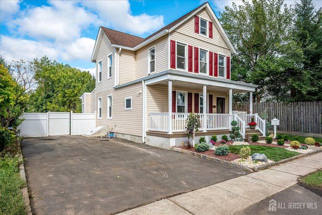 8 Fox Road, Edison, NJ 08817