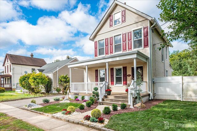 8 Fox Road, Edison, NJ 08817