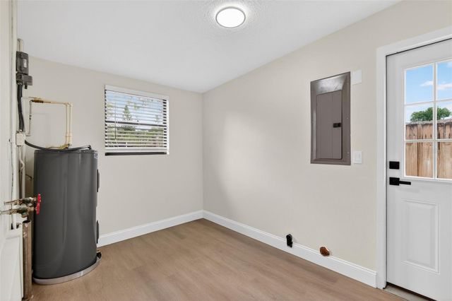 6020 CRESTHILL DRIVE, Tampa, FL 33615