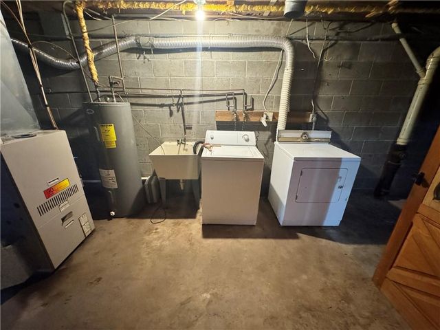 7708 Broken Arrow Road, Hayward, WI 54843