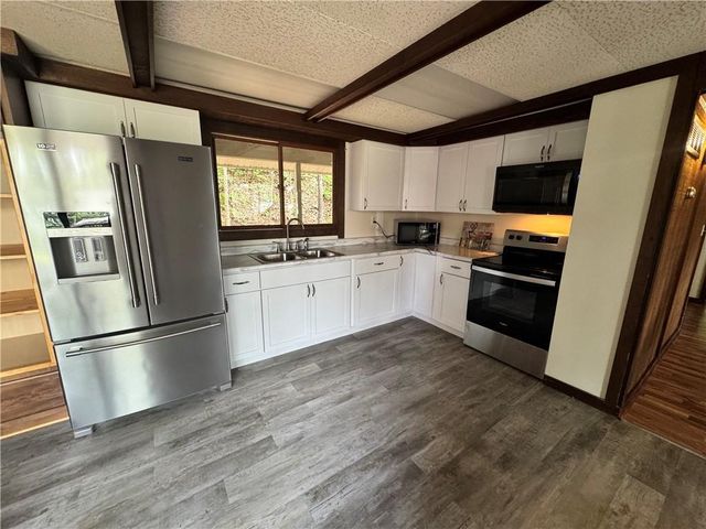 7708 Broken Arrow Road, Hayward, WI 54843
