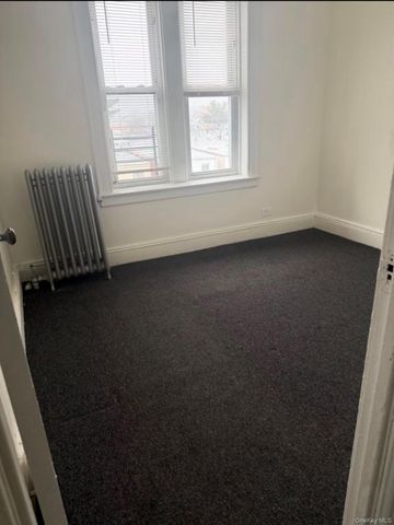 74-11 88th Road 4TH FLOOR, Woodhaven, NY 11421