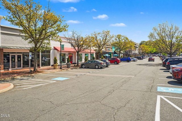 615 Daniels Street 111, Raleigh, NC 27605