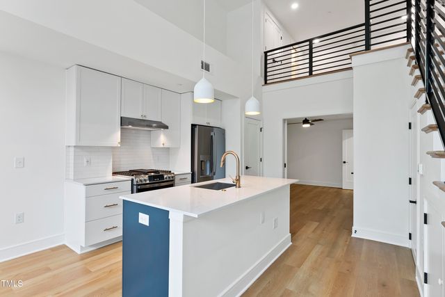 615 Daniels Street 111, Raleigh, NC 27605