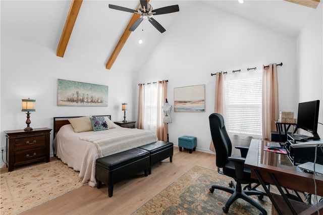 4027 E Utica Lane, Fayetteville, AR 72701