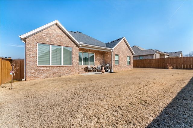 4027 E Utica Lane, Fayetteville, AR 72701