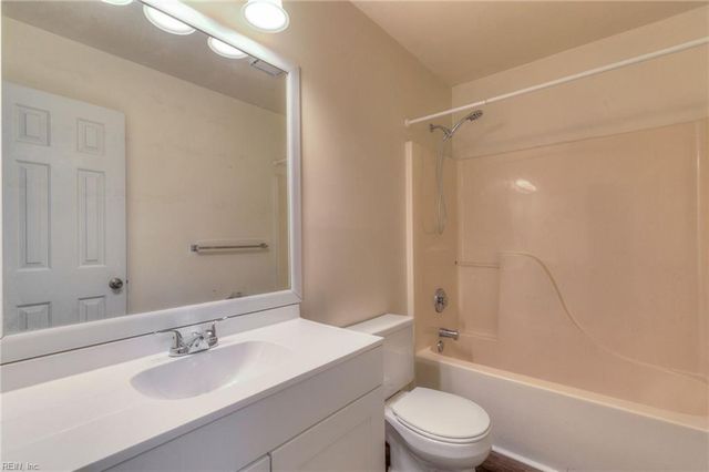 104 Kraft CT, Yorktown, VA 23693