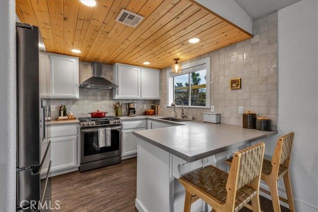 6463 Murrieta Avenue, Yucca Valley, CA 92284