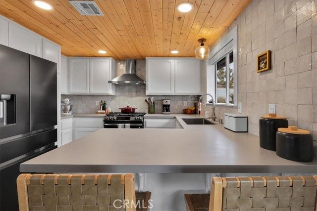 6463 Murrieta Avenue, Yucca Valley, CA 92284