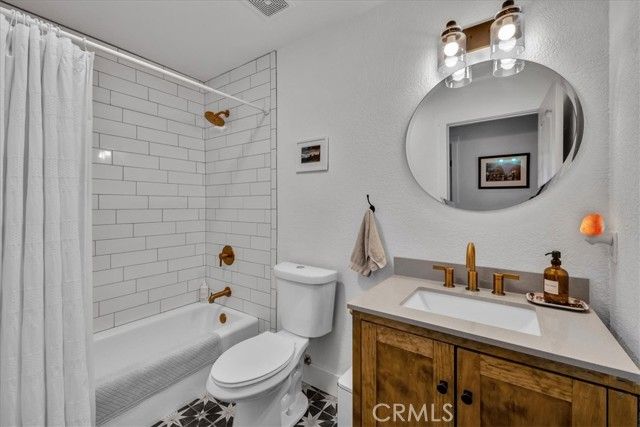 6463 Murrieta Avenue, Yucca Valley, CA 92284