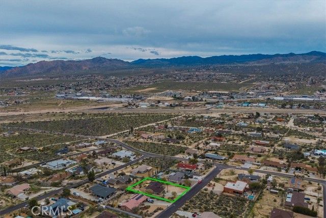 6463 Murrieta Avenue, Yucca Valley, CA 92284