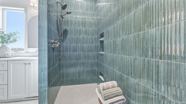 8711 Artemis Lane, Fort Wayne, IN 46825