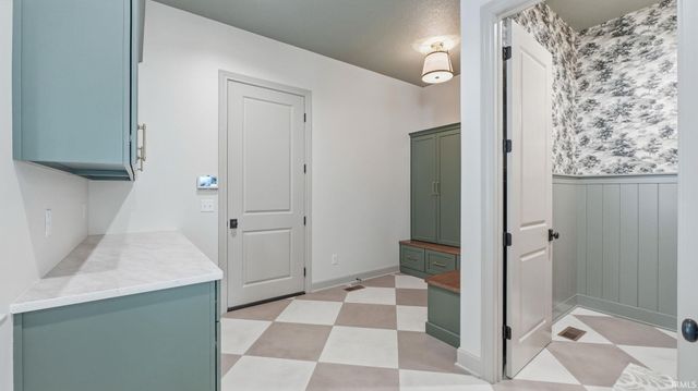 8711 Artemis Lane, Fort Wayne, IN 46825