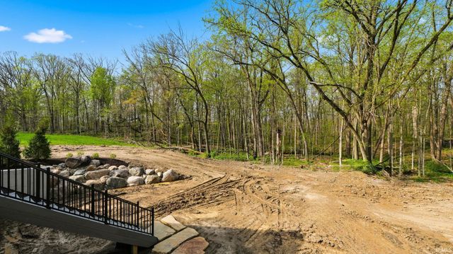 8711 Artemis Lane, Fort Wayne, IN 46825