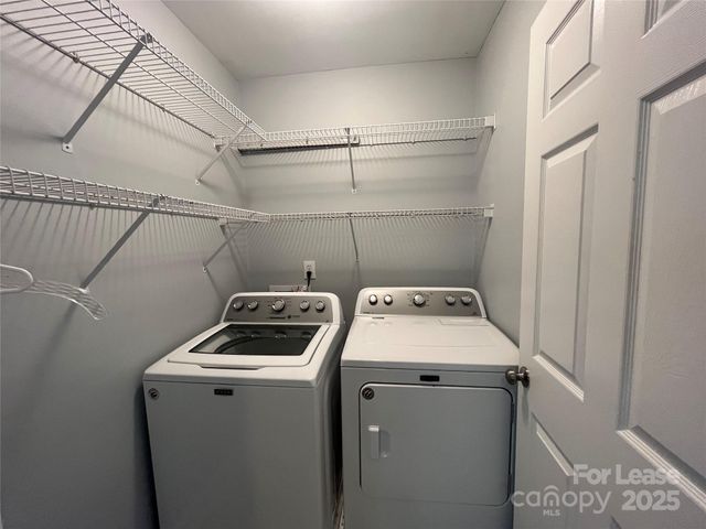 8601 Fieldcroft Drive, Charlotte, NC 28277