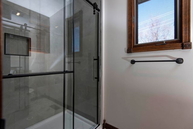 805 W Briarwood Lane, Nixa, MO 65714