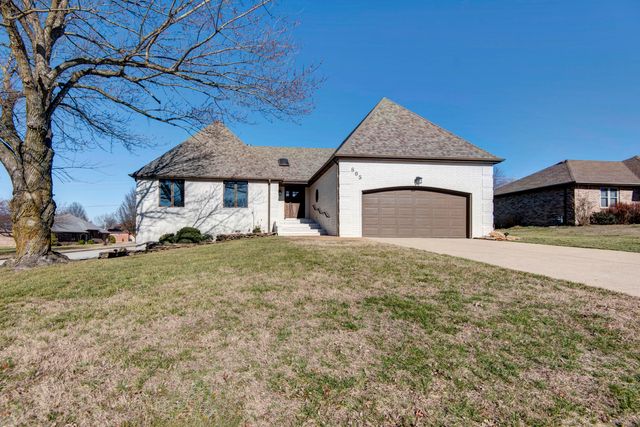 805 W Briarwood Lane, Nixa, MO 65714