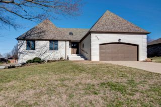 805 W Briarwood Lane, Nixa, MO 65714