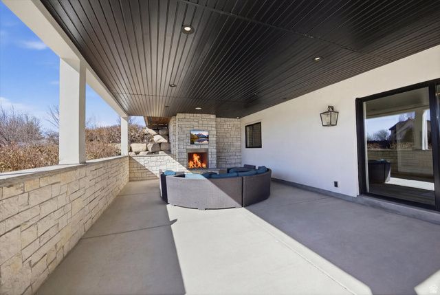 6605 W BURGUNDY CT, Highland, UT 84003