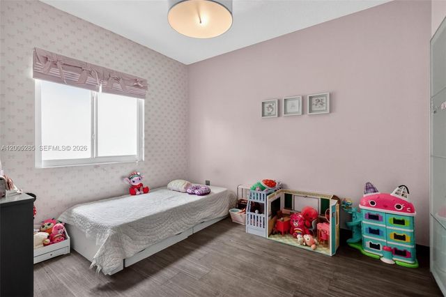 5861 NW 109th Ct, Doral, FL 33178