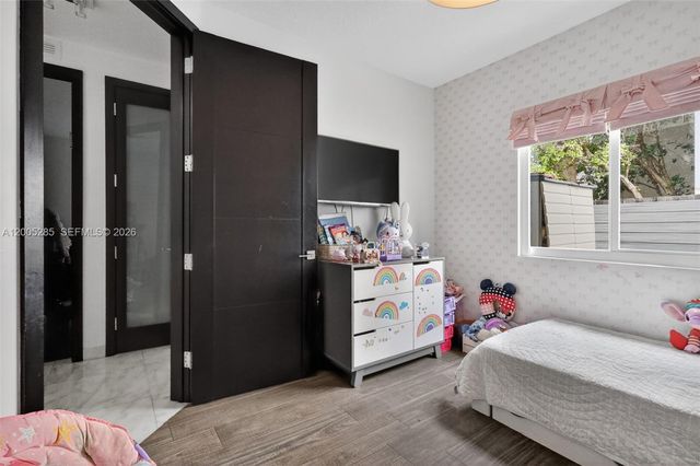 5861 NW 109th Ct, Doral, FL 33178