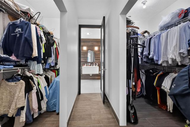 5861 NW 109th Ct, Doral, FL 33178