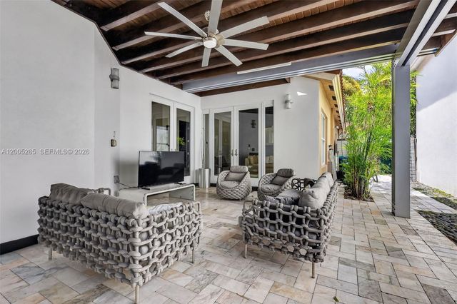 5861 NW 109th Ct, Doral, FL 33178